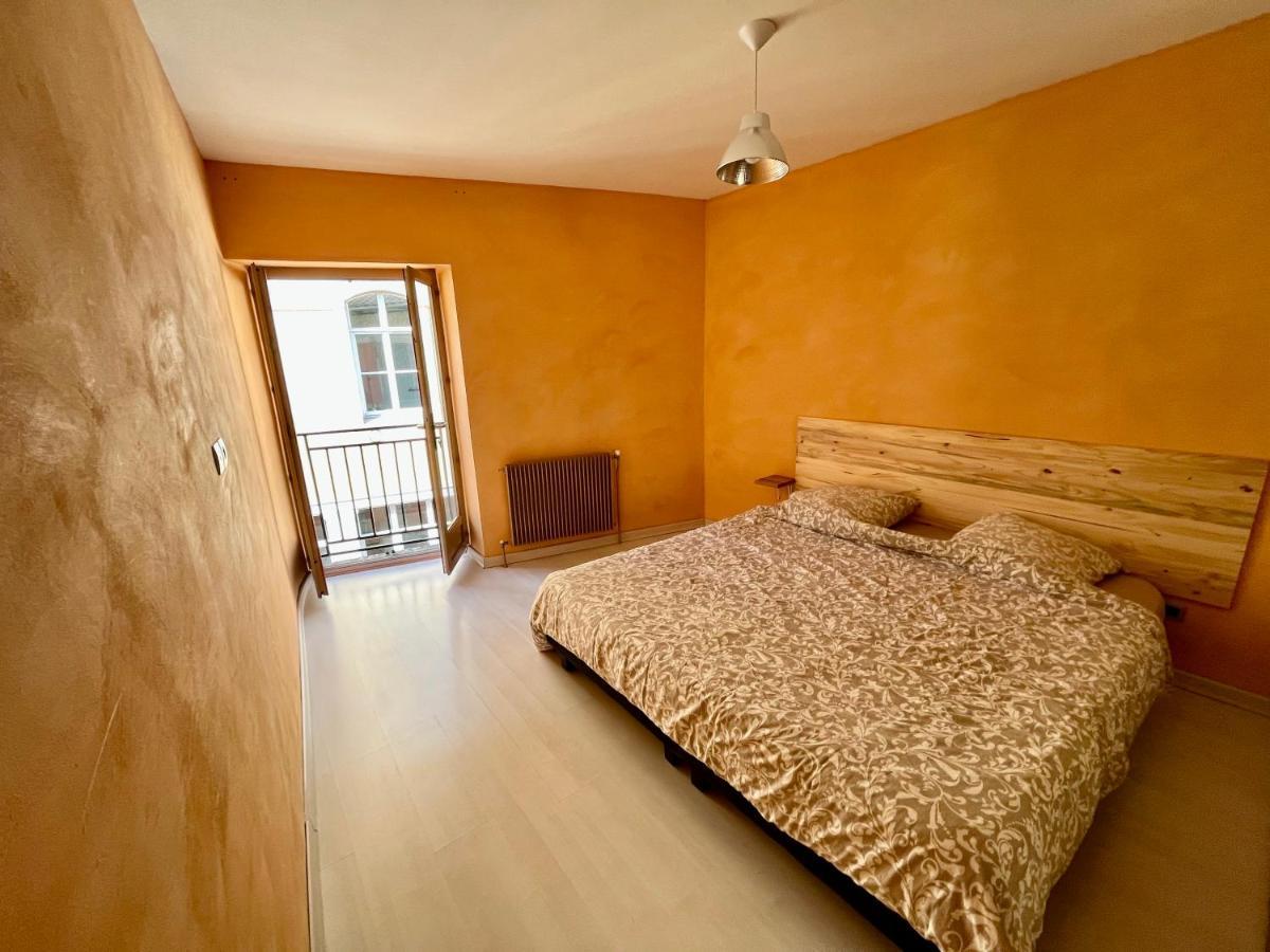 Appartement 2 Chambres - Lits King Size - Wifi - Baignoire Le Puy-en-Velay ภายนอก รูปภาพ